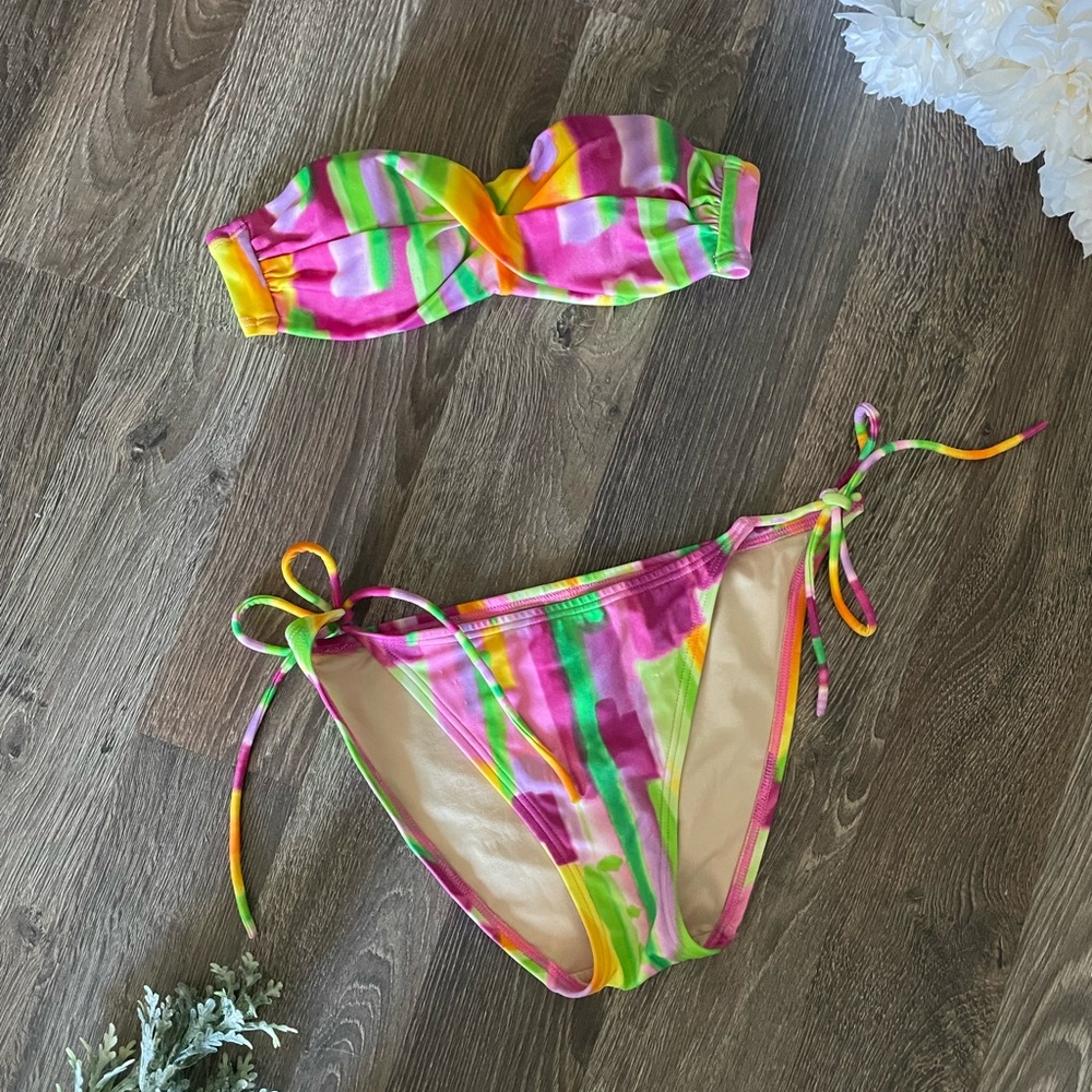 Victoria’s Secret Bikini